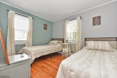 109 Brookview Dr, Woodland Park, NJ 07424 - Photo 13
