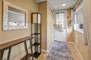 6 Outlook Ave, Mount Olive, NJ 07828 - Photo 5