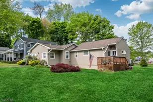 6 Outlook Ave, Mount Olive, NJ 07828 - Photo 27