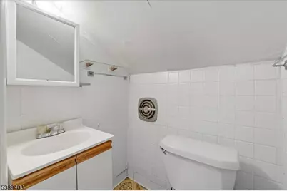 225 Irvington Ave, Franklin Township, NJ 08873 - Photo 23