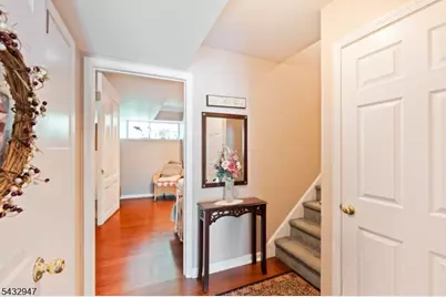 18 Kentworth Ct, Raritan Township, NJ 08822 - Photo 25