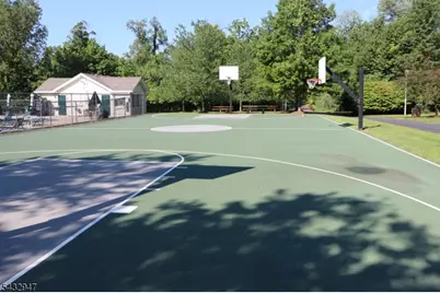 18 Kentworth Ct, Raritan Township, NJ 08822 - Photo 31