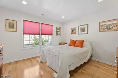 8 Yorktown Ln, Totowa, NJ 07512 - Photo 35