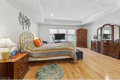 8 Yorktown Ln, Totowa, NJ 07512 - Photo 27