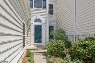 8 Yorktown Ln, Totowa, NJ 07512 - Photo 3