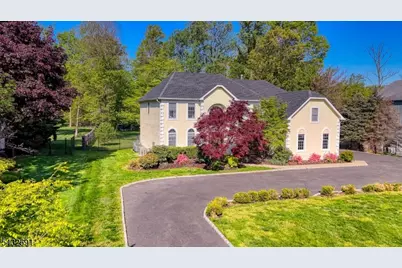 18 Downingtown Ct, Warren Township, NJ 07059 - Photo 1