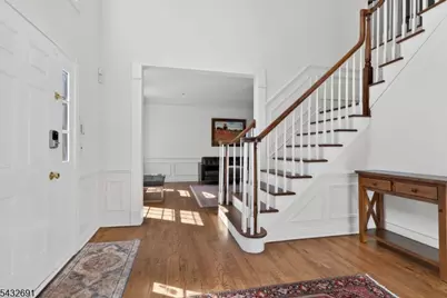 18 Downingtown Ct, Warren Township, NJ 07059 - Photo 7
