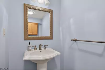 18 Downingtown Ct, Warren Township, NJ 07059 - Photo 21