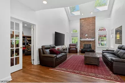 18 Downingtown Ct, Warren Township, NJ 07059 - Photo 11