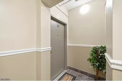 5 Pomona Ave #2C, Newark, NJ 07112 - Photo 19