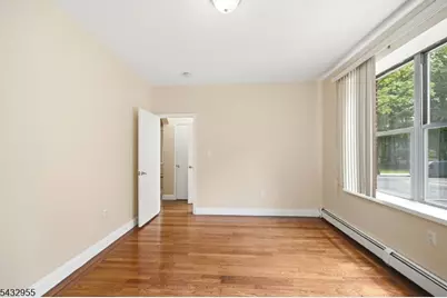 5 Pomona Ave #2C, Newark, NJ 07112 - Photo 13