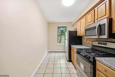 5 Pomona Ave #2C, Newark, NJ 07112 - Photo 7