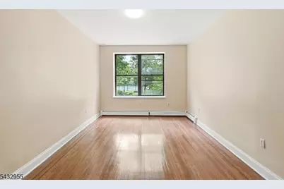 5 Pomona Ave #2C, Newark, NJ 07112 - Photo 5
