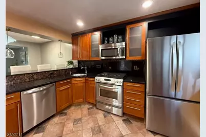 311 Tall Oak Ln, Hillsborough Township, NJ 08844 - Photo 9