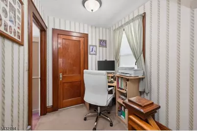 135 Warren Ave, Roselle Park, NJ 07204 - Photo 17