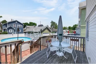 135 Warren Ave, Roselle Park, NJ 07204 - Photo 5