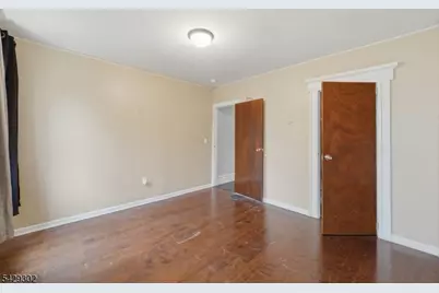 270 Snyder St, Orange, NJ 07050 - Photo 7