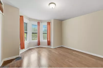 270 Snyder St, Orange, NJ 07050 - Photo 5