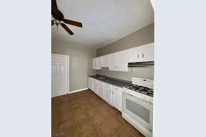 1084 Sanford Ave #A, Irvington, NJ 07111 - Photo 5