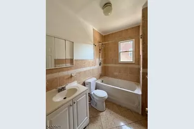 1084 Sanford Ave #A, Irvington, NJ 07111 - Photo 13