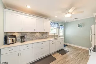 46 E Shore Rd, Jefferson Township, NJ 07849 - Photo 9