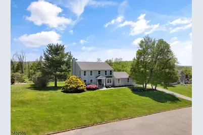 22 Lauren Ln, Vernon Twp., NJ 07461 - Photo 3