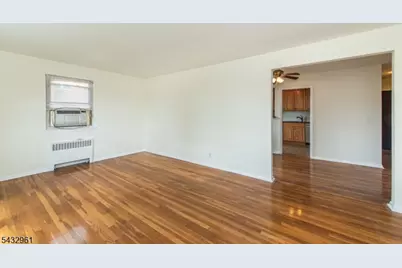 284 Claremont Ave #A3, Verona, NJ 07044 - Photo 9