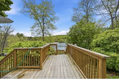 48 Goldfinch Ln, West Milford, NJ 07421 - Photo 21