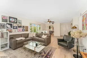 242 Laurel Ct, Readington, NJ 08889 - Photo 5