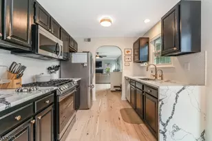 242 Laurel Ct, Readington, NJ 08889 - Photo 7