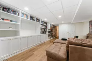 242 Laurel Ct, Readington, NJ 08889 - Photo 21