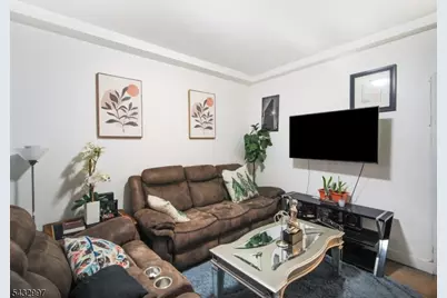426 E 18th St, Paterson, NJ 07524 - Photo 7