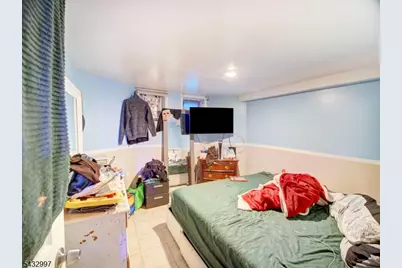 426 E 18th St, Paterson, NJ 07524 - Photo 21