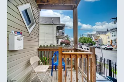 426 E 18th St, Paterson, NJ 07524 - Photo 5