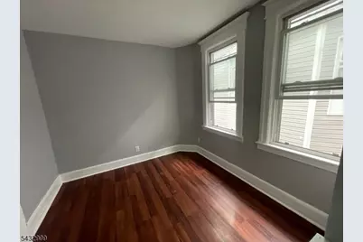 8 Treacy Ave, Newark, NJ 07108 - Photo 5