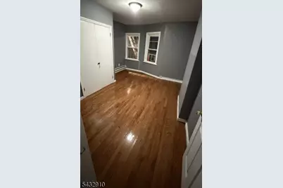 286 Nagle St #3, Cliffside Park, NJ 07010 - Photo 5