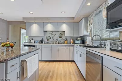 466 W Shore Trl, Sparta Township, NJ 07871 - Photo 11