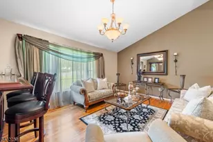 93 Randolph Ave, Randolph Township, NJ 07869 - Photo 5