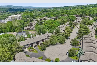 33 Cedarwood Ter., Woodland Park, NJ 07424 - Photo 37