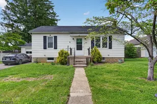 515 Lynda Rd, Lopatcong Township, NJ 08865 - Photo 1