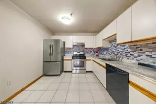 56-60 Ferguson St, Newark, NJ 07105 - Photo 5