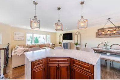 3 Knoll Rd, Fairfield, NJ 07004 - Photo 11