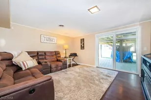 3 Knoll Rd, Fairfield, NJ 07004 - Photo 25