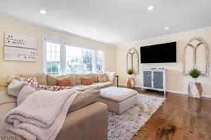 3 Knoll Rd, Fairfield, NJ 07004 - Photo 5