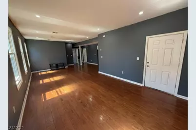 166 Renner Ave #2, Newark, NJ 07112 - Photo 5