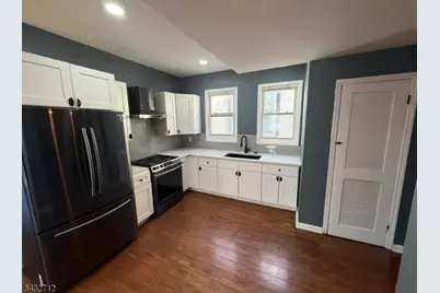 166 Renner Ave #2, Newark, NJ 07112 - Photo 9
