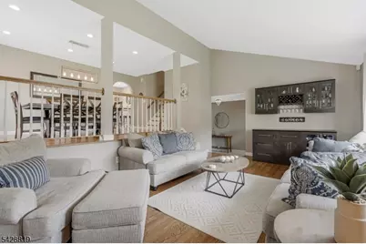 11 Manchester Dr, Hanover Township, NJ 07981 - Photo 9