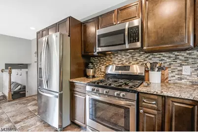 11 Manchester Dr, Hanover Township, NJ 07981 - Photo 15