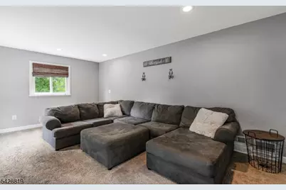11 Manchester Dr, Hanover Township, NJ 07981 - Photo 23