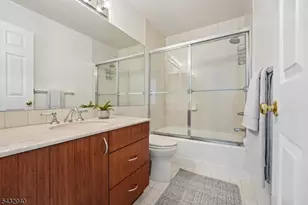 32 Kent Dr, Roseland, NJ 07068 - Photo 19